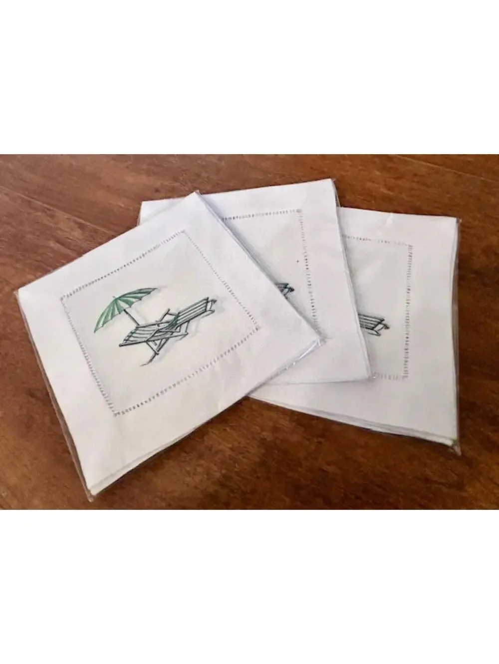 Set of 3 White Cloth Napkins with Beach Chair and Umbrella Embroidery